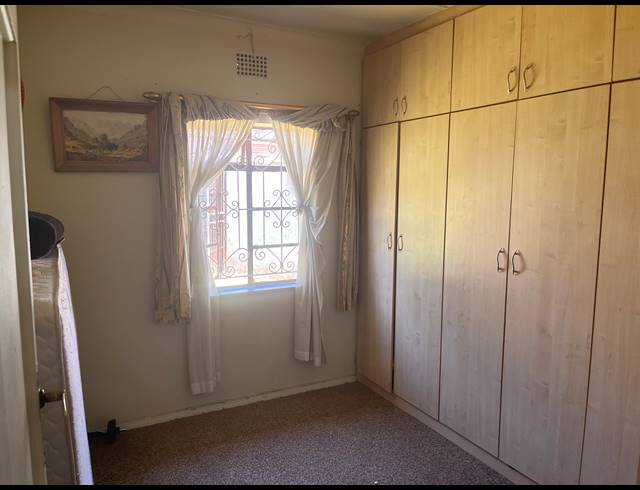 3 BEDROOM FREEHOLD FOR SALE IN SOUTH HILLS
